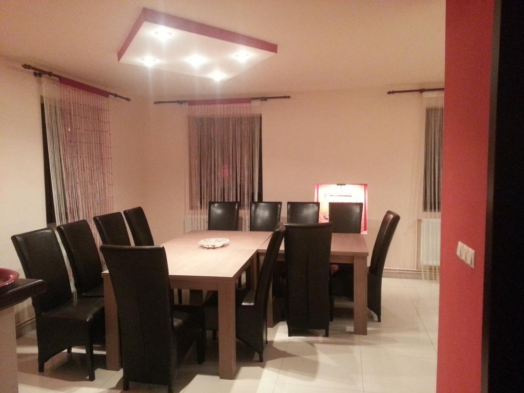 Casa De Vacanta Silvia Vărmaga Eksteriør billede