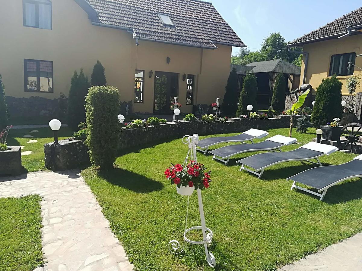 Casa De Vacanta Silvia Vărmaga Eksteriør billede