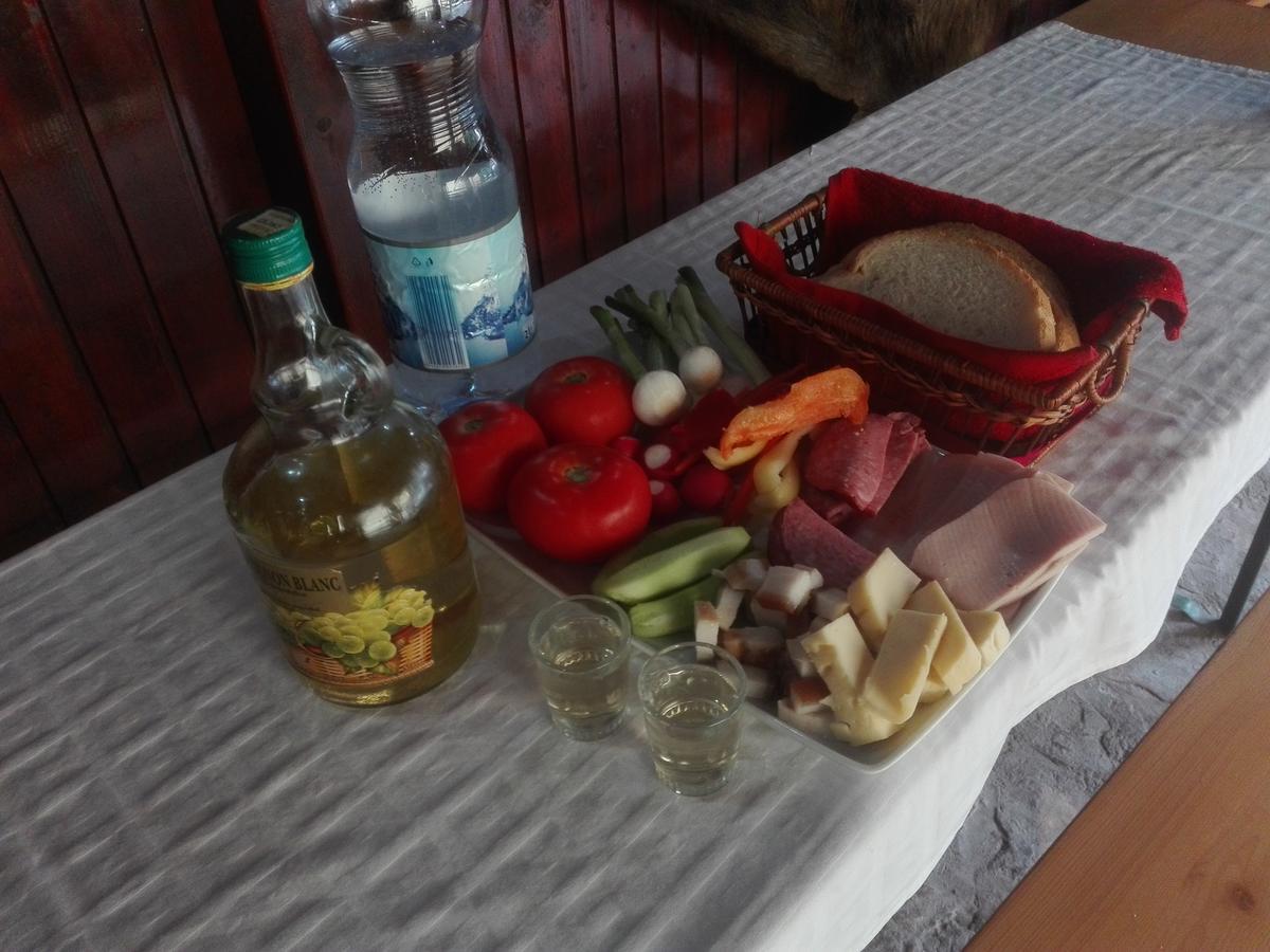Casa De Vacanta Silvia Vărmaga Eksteriør billede